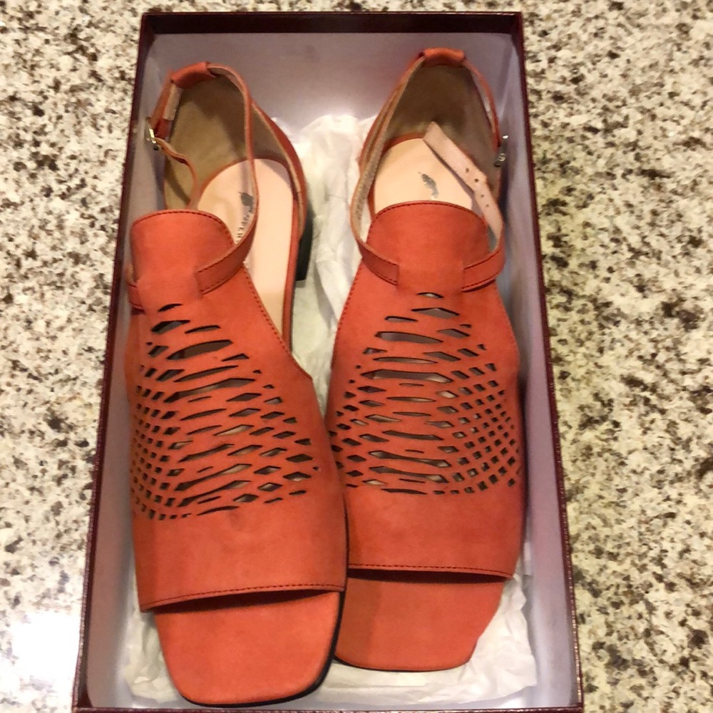 Salmon sandals
